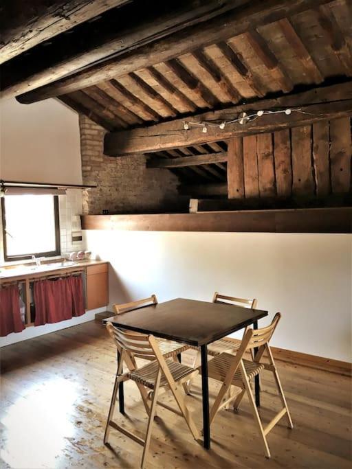 Romantic Studio In The Historical Heart Of بادوفا المظهر الخارجي الصورة